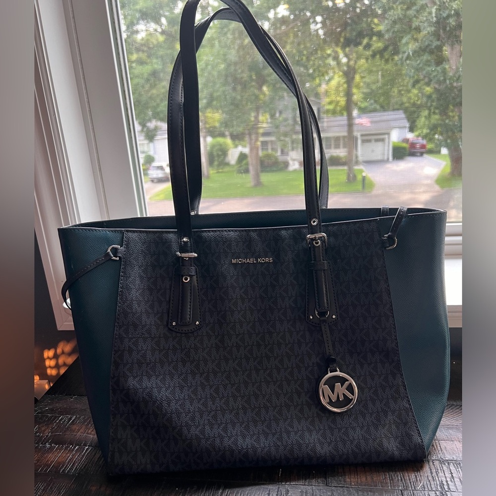 Michael Kors Black and Teal Women's Tote Bag